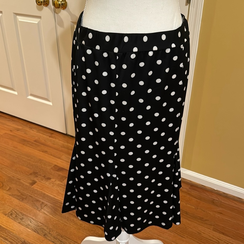 Designer Misook polka dotted flared skirt